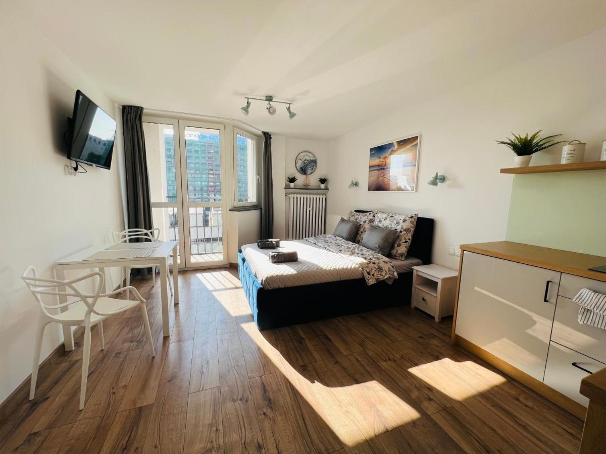 Mare E Monti Apartments カトヴィツェ エクステリア 写真