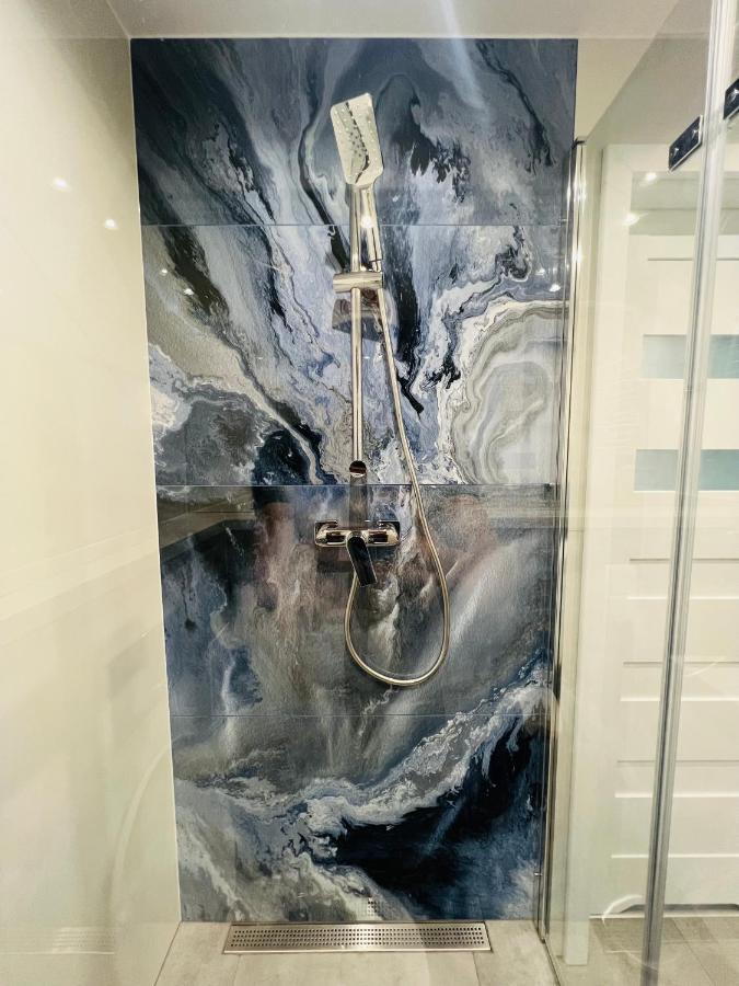 Mare E Monti Apartments カトヴィツェ エクステリア 写真