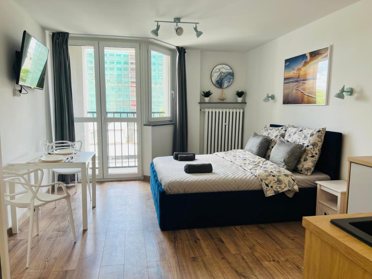 Mare E Monti Apartments カトヴィツェ エクステリア 写真