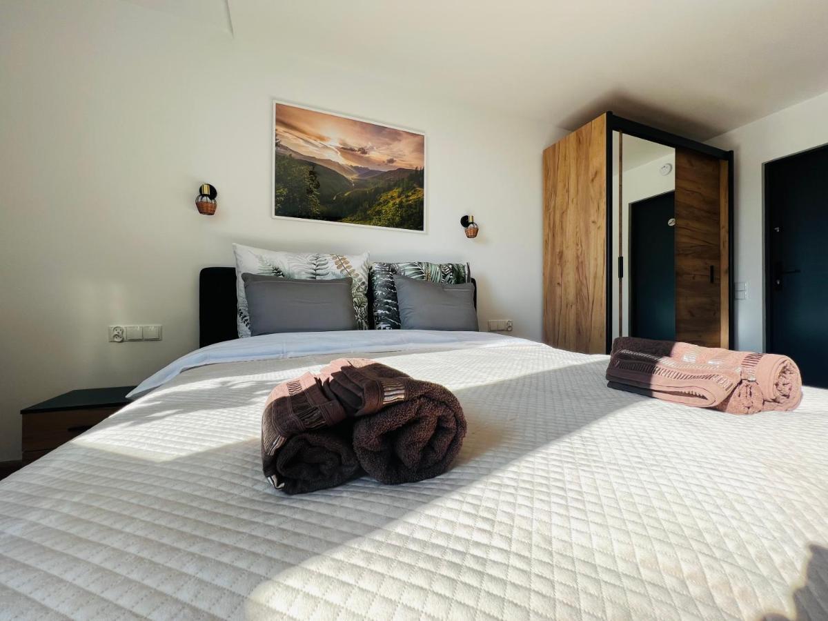 Mare E Monti Apartments カトヴィツェ エクステリア 写真