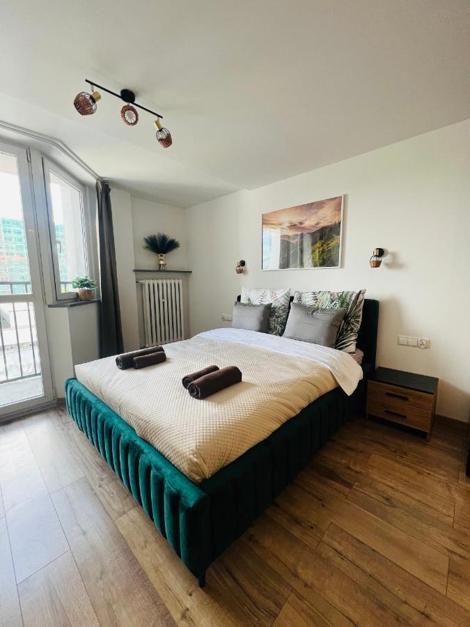 Mare E Monti Apartments カトヴィツェ エクステリア 写真